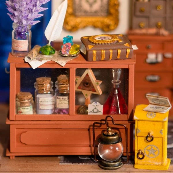 Monde Miniature - La Boutique de Thé d'Alice au Pays des Merveilles