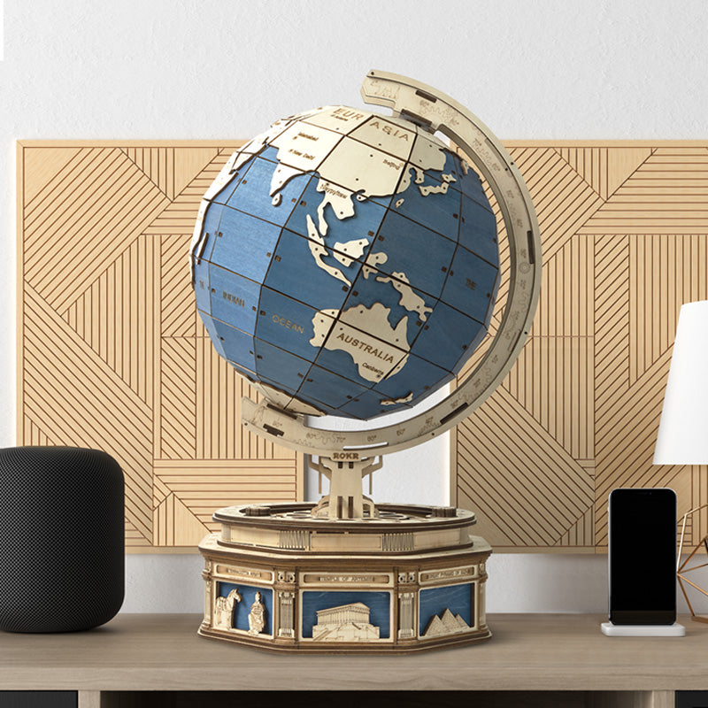 
                  
                    Maquette en Bois - Le Globe
                  
                