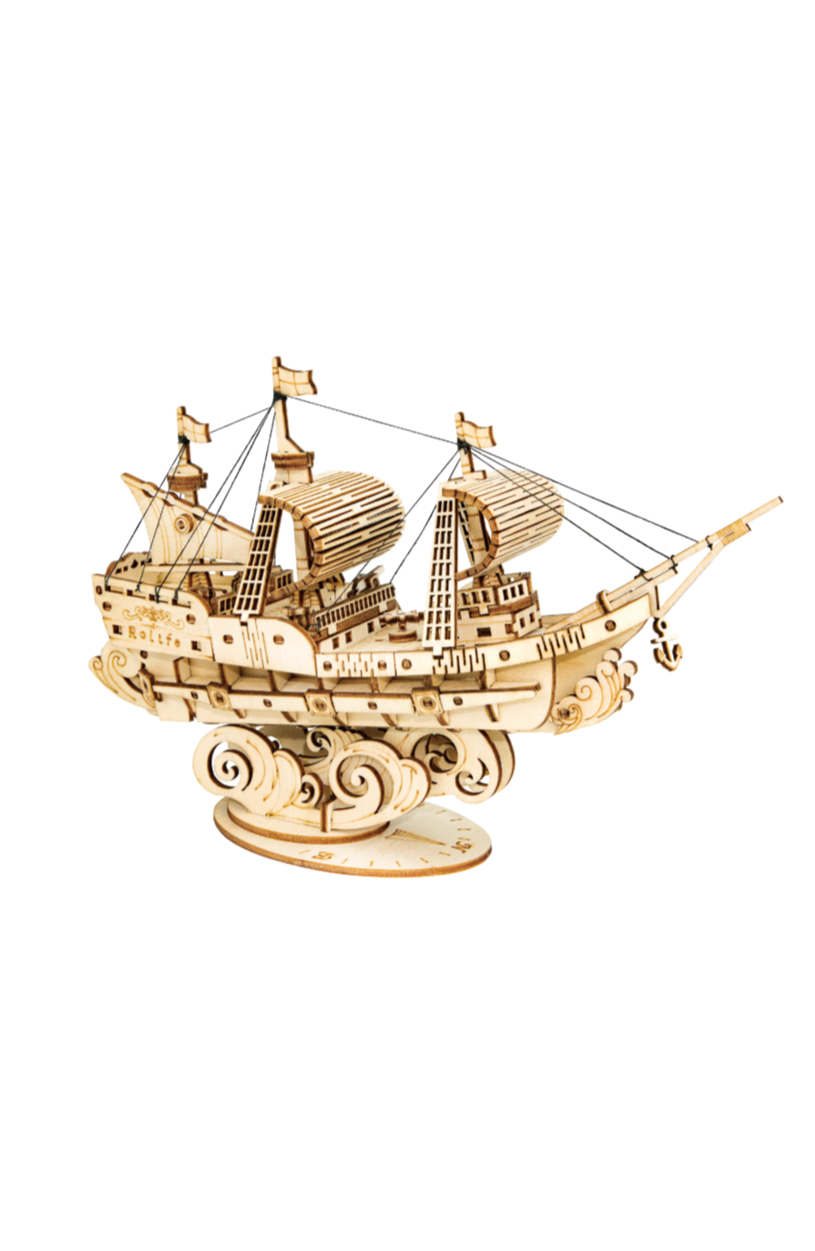 Maquette en Bois - Bateau à Voiles